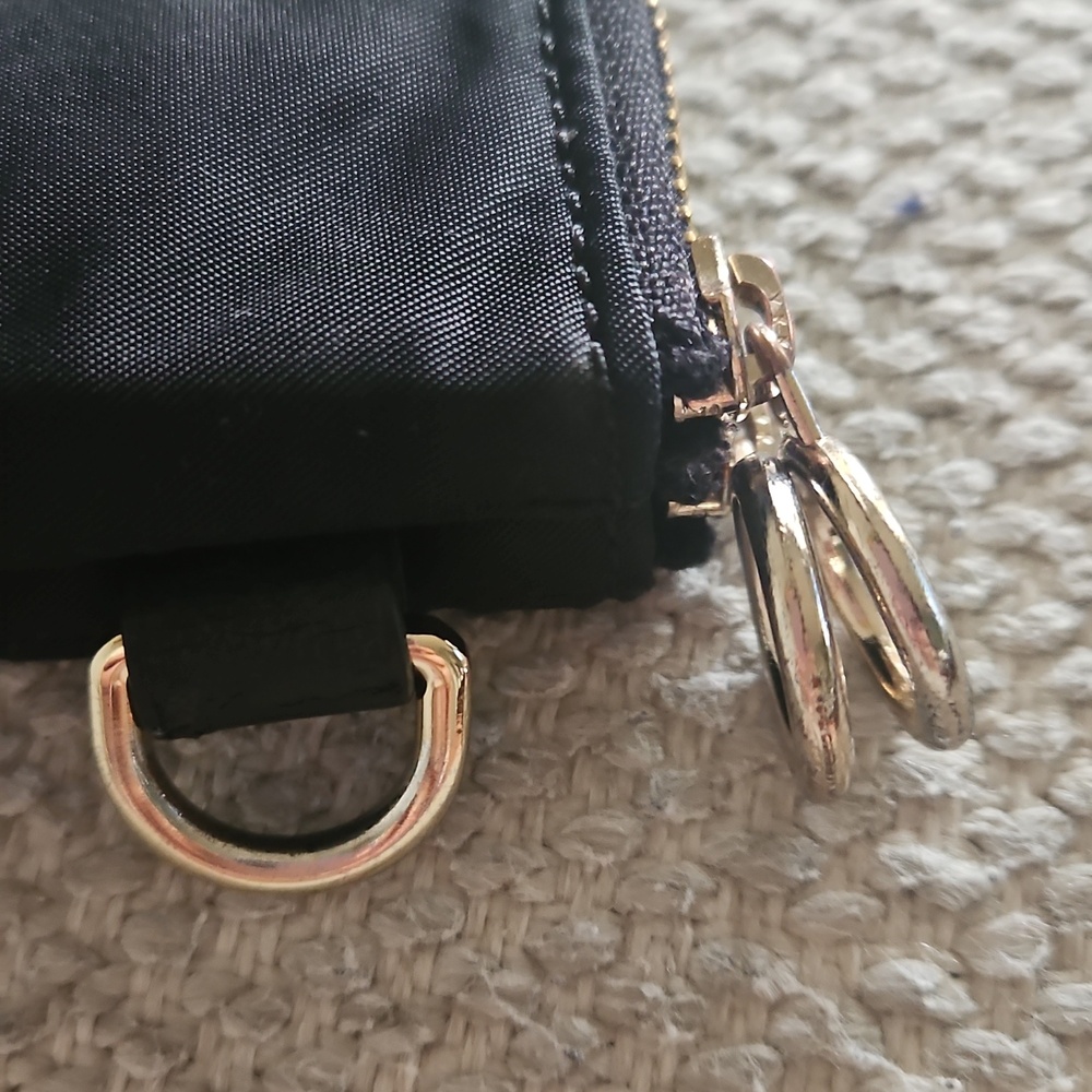 lululemon athletica Black Zip Wristlet - Picture 3 of 4